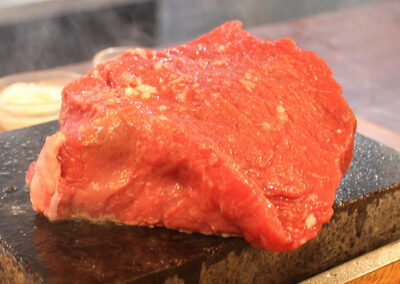 Restaurante Cervejaria Don Pedro na Terrugem em Sintra. Peixe e carnes grelhadas, marisco, polvo à lagareiro, naco na pedra e mais.